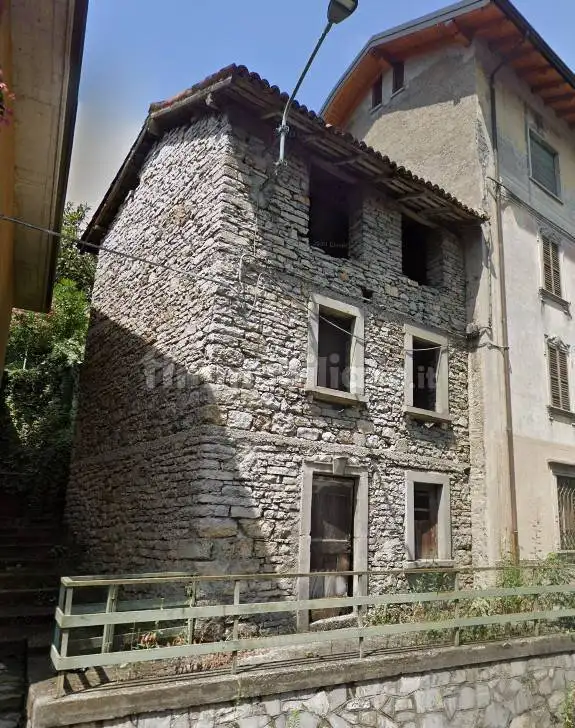 Terratetto unifamiliare corso Italia 16, Camoneone, Capizzone - foto 2