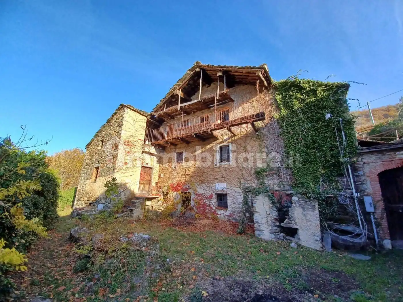 Casa indipendente in vendita a Settimo Vittone