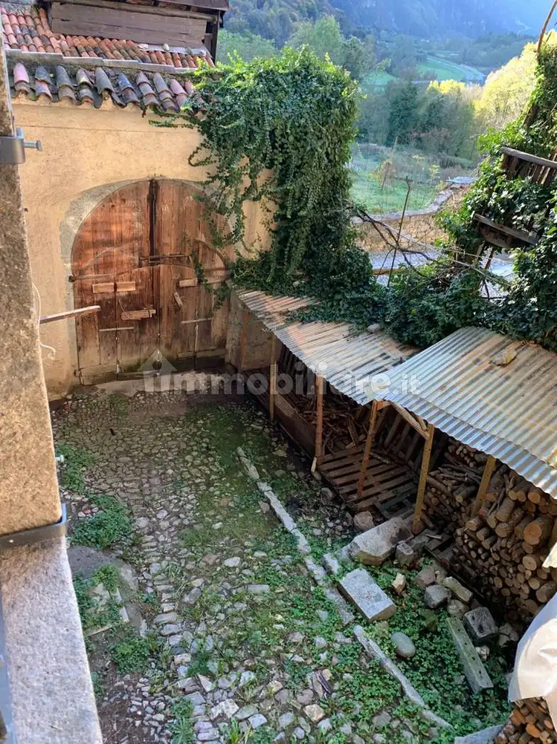 Trilocale via Sant'Antonio 121, Borgo Chiese - foto 2