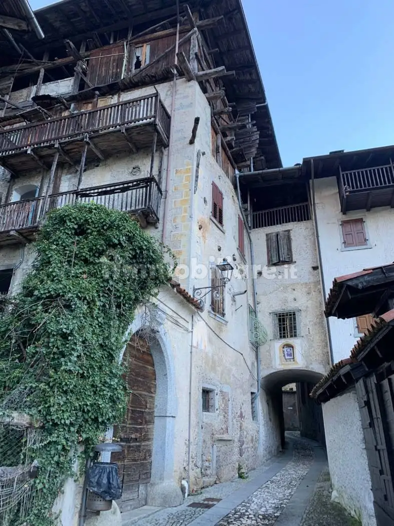 Trilocale via Sant'Antonio 121, Borgo Chiese - foto 4