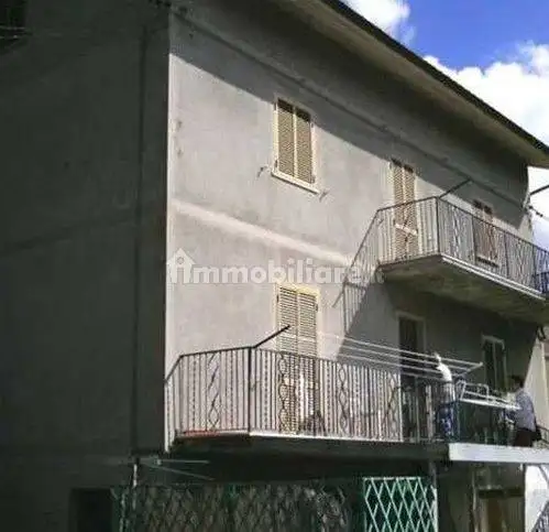 Appartamento in vendita a Cantiano