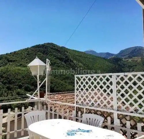 Villa in vendita a Frontone