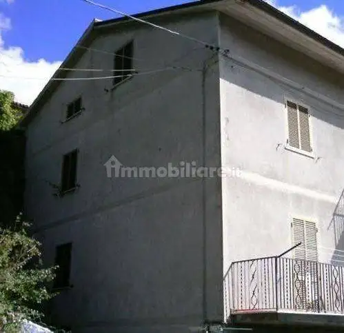 Terratetto unifamiliare via Flaminia Sud, Centro, Cantiano - foto 2