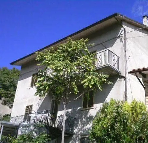 Terratetto unifamiliare via Flaminia Sud, Centro, Cantiano - foto 3