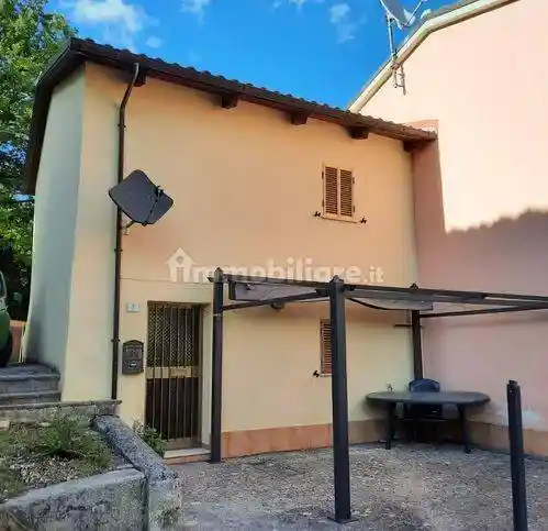 Villa in vendita a Frontone