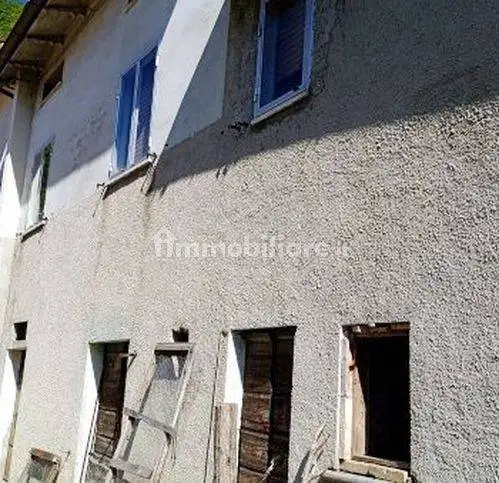 Villa in vendita a Cantiano