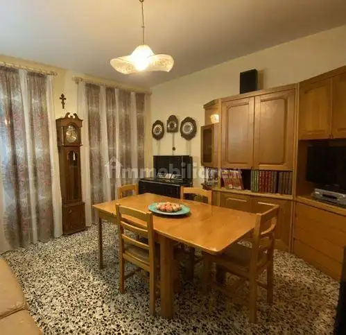 Quadrilocale via Sanzio 8, Centro, Cagli - foto 2