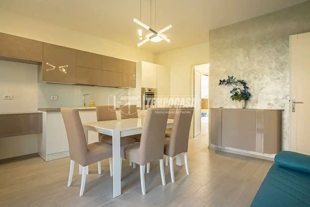 Appartamento in vendita a Sirmione