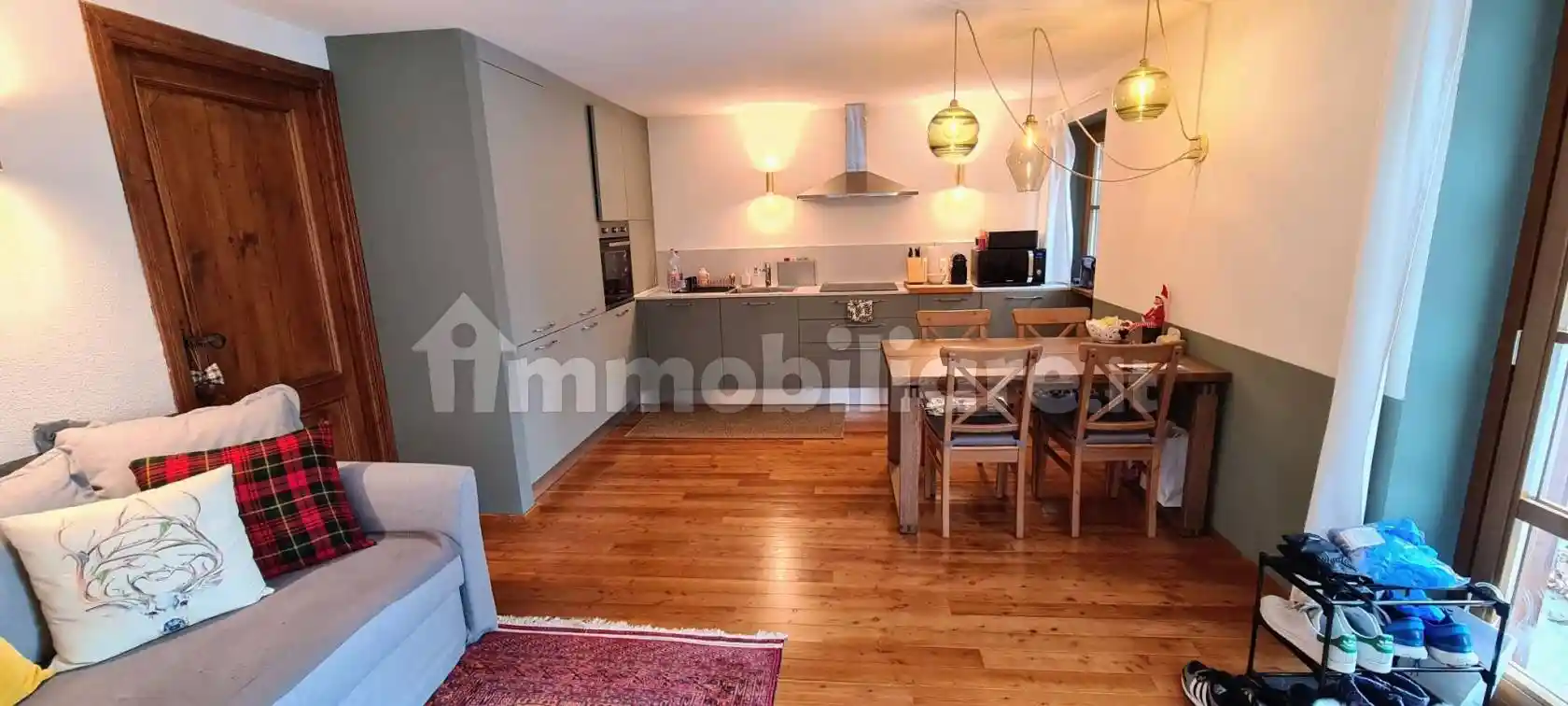 Trilocale via Val Sapin 12/6, Centro, Courmayeur - foto 4