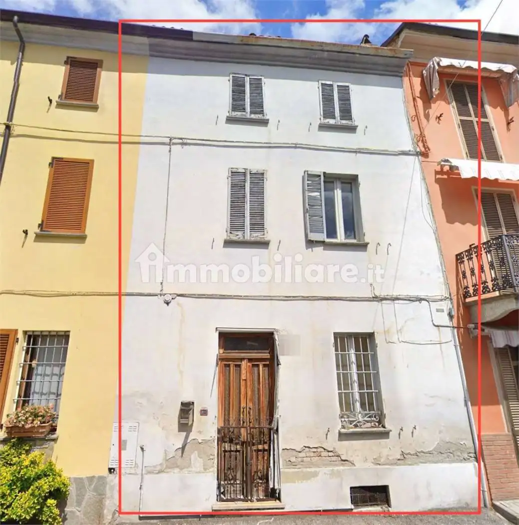 Casa indipendente in asta a Retorbido