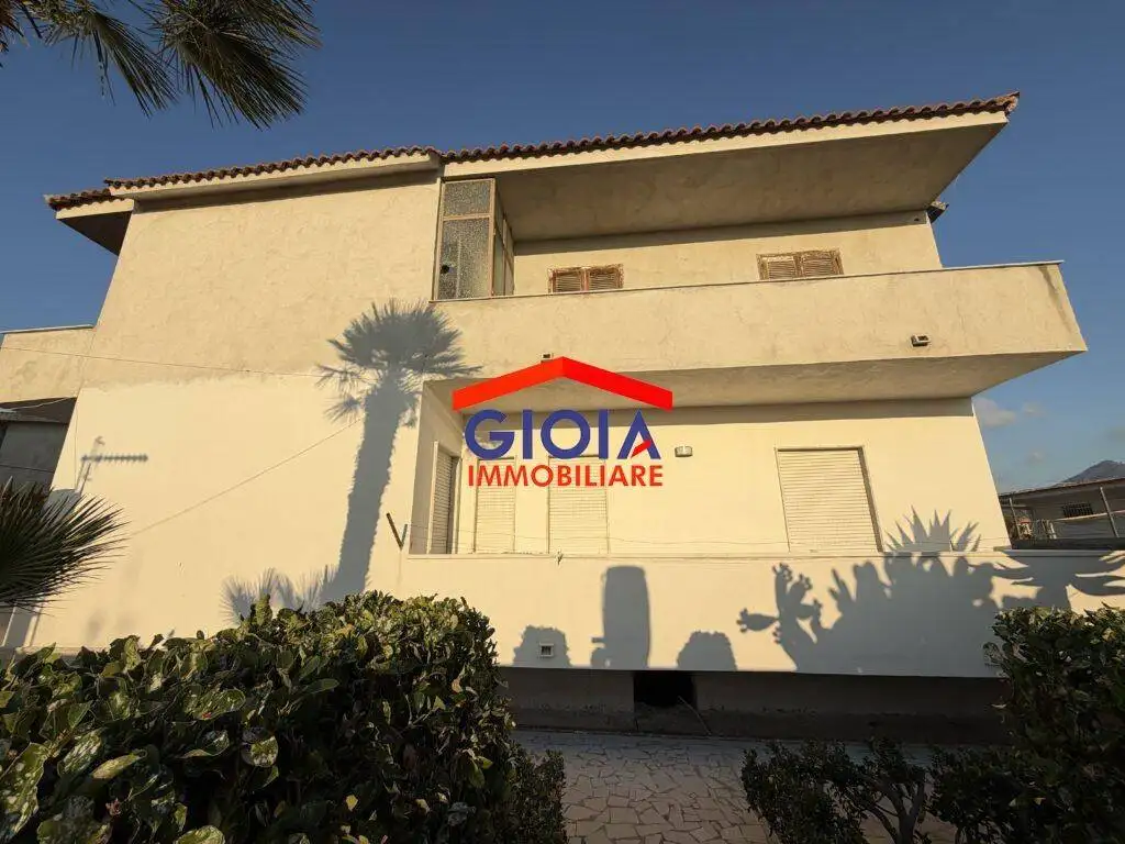 Appartamento in vendita a Mondragone