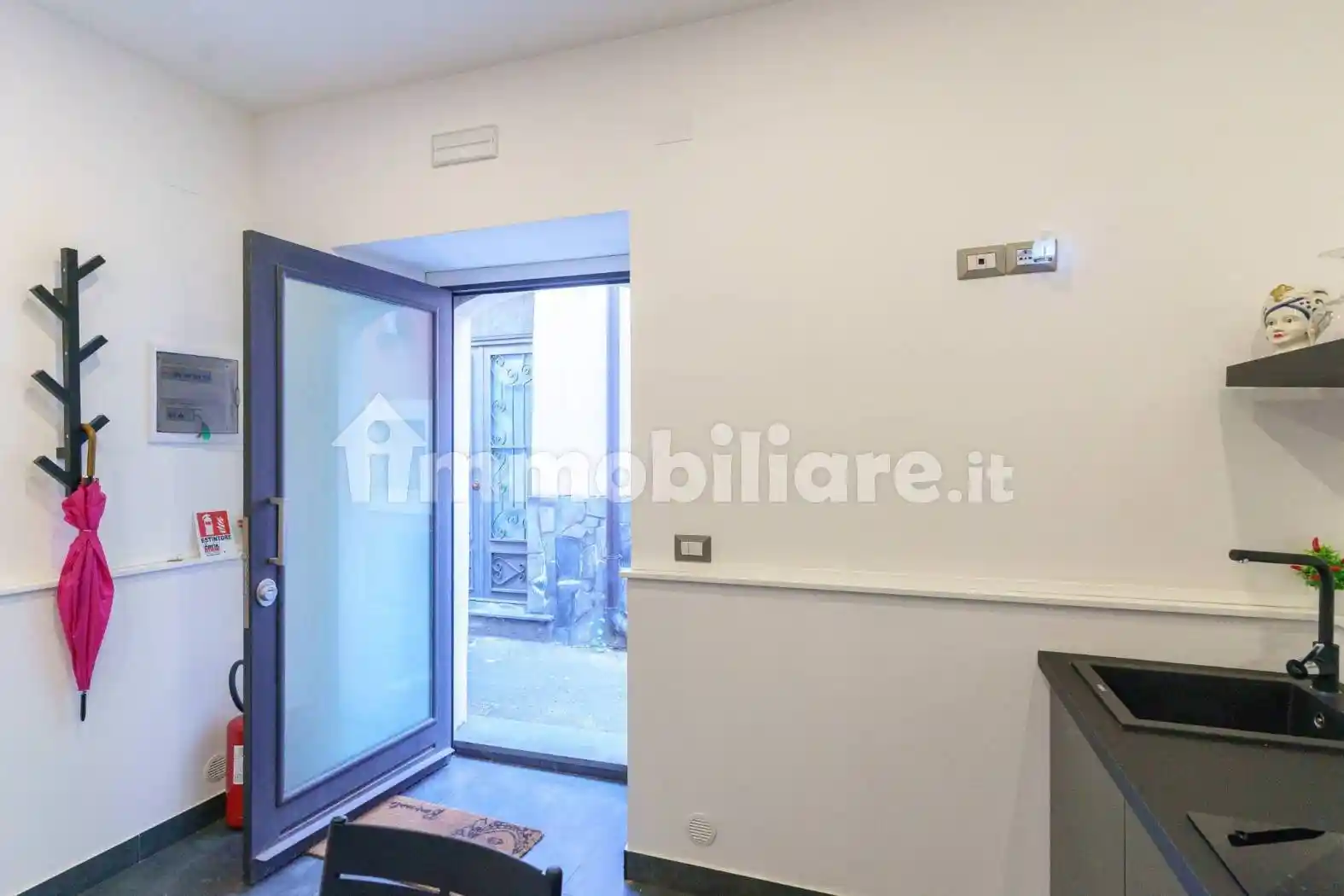 Bilocale via Cutrone 16, Centro Storico, Catania - foto 5