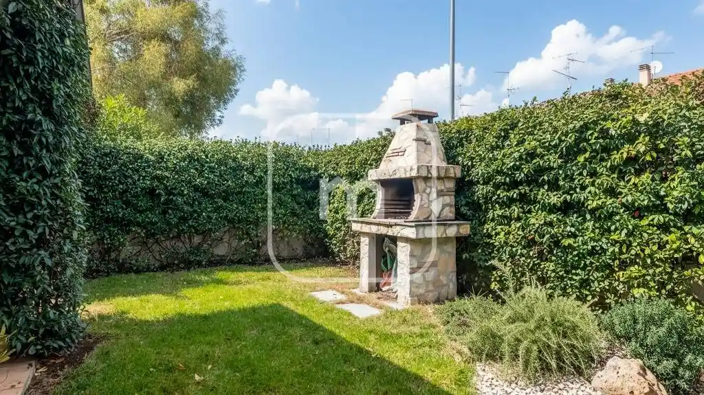 Villetta a schiera in vendita a San Cesareo