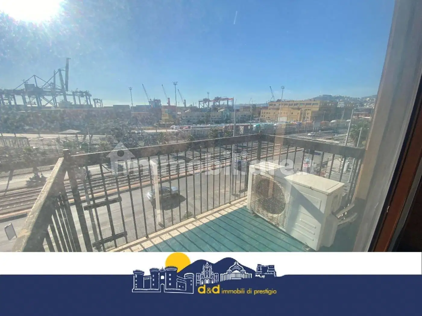 Appartamento in vendita a Napoli