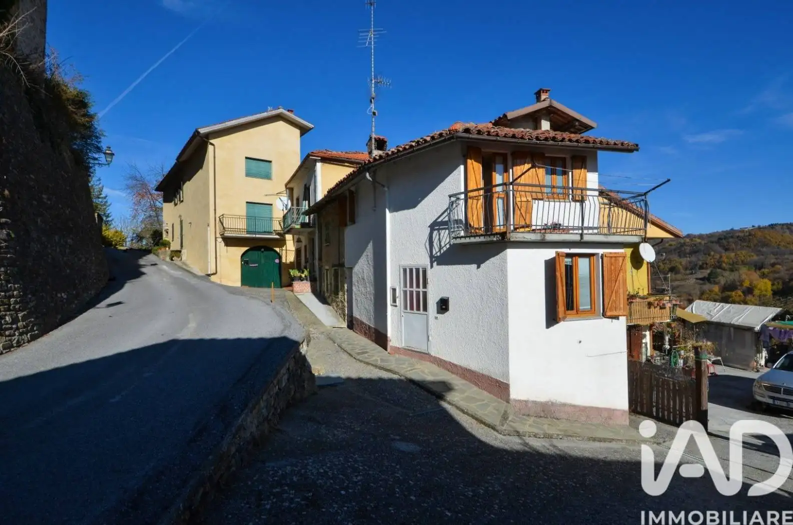 Casa indipendente in vendita a Sale San Giovanni
