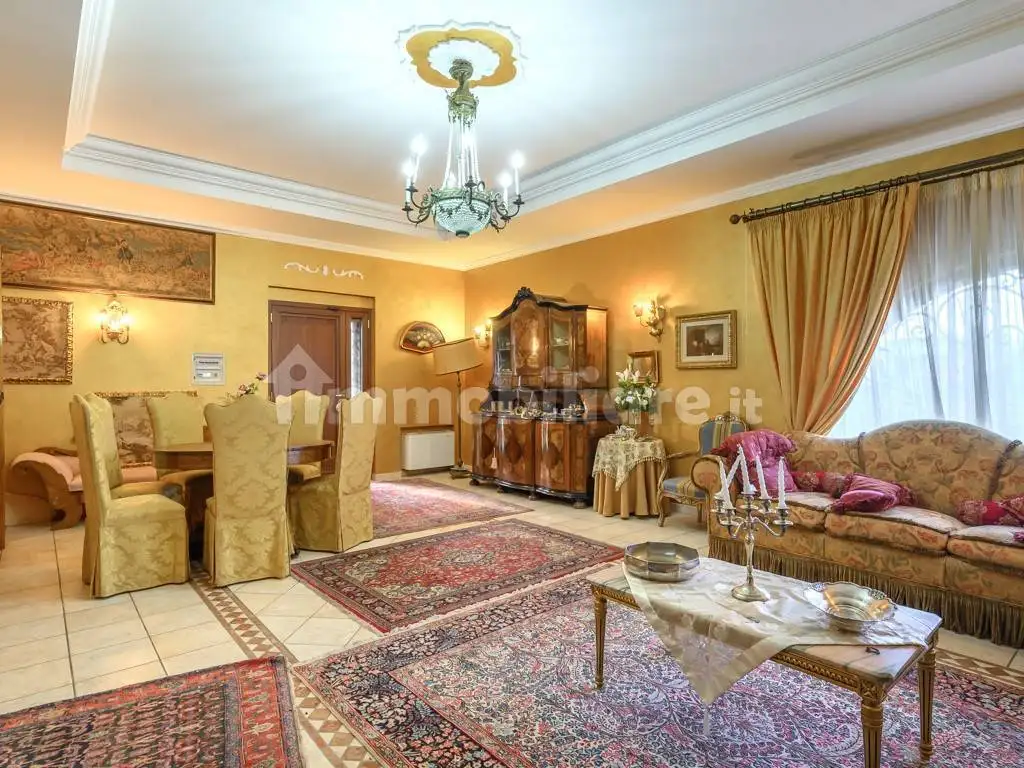 Villa in vendita a Viterbo