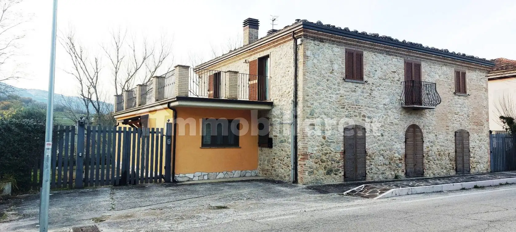 Villa in vendita a Castel Castagna