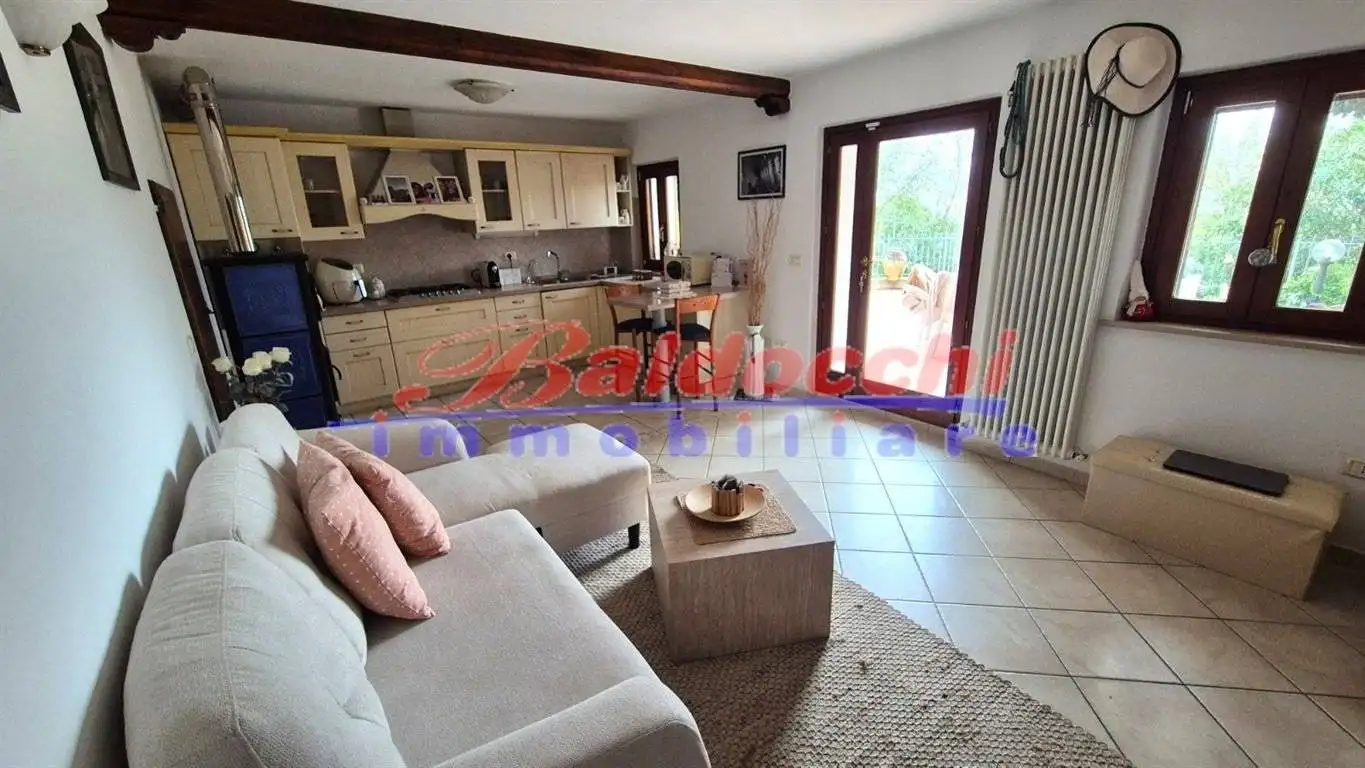 Casa indipendente in vendita a Fano