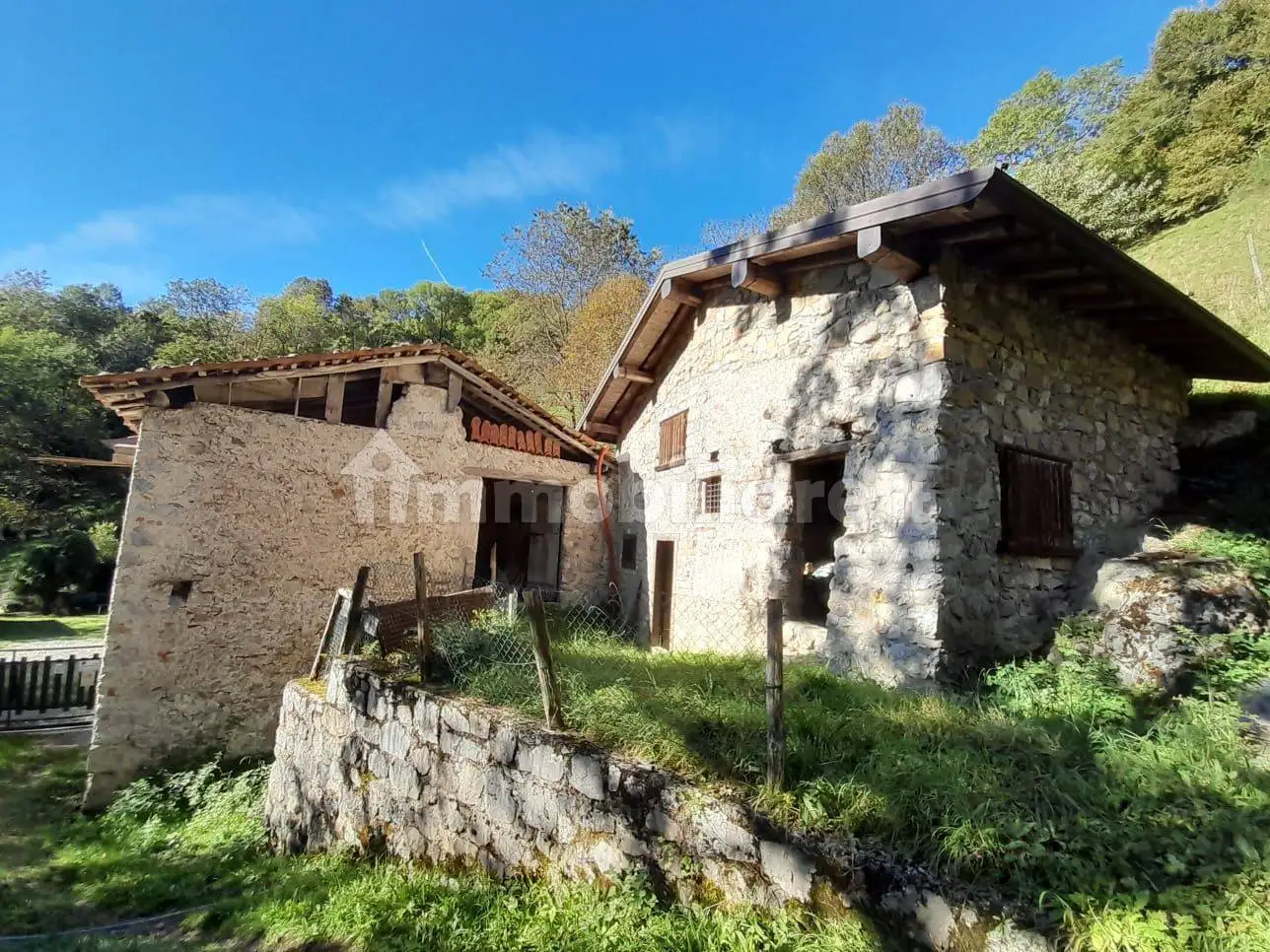 Rustico - Casale in vendita a Lavenone