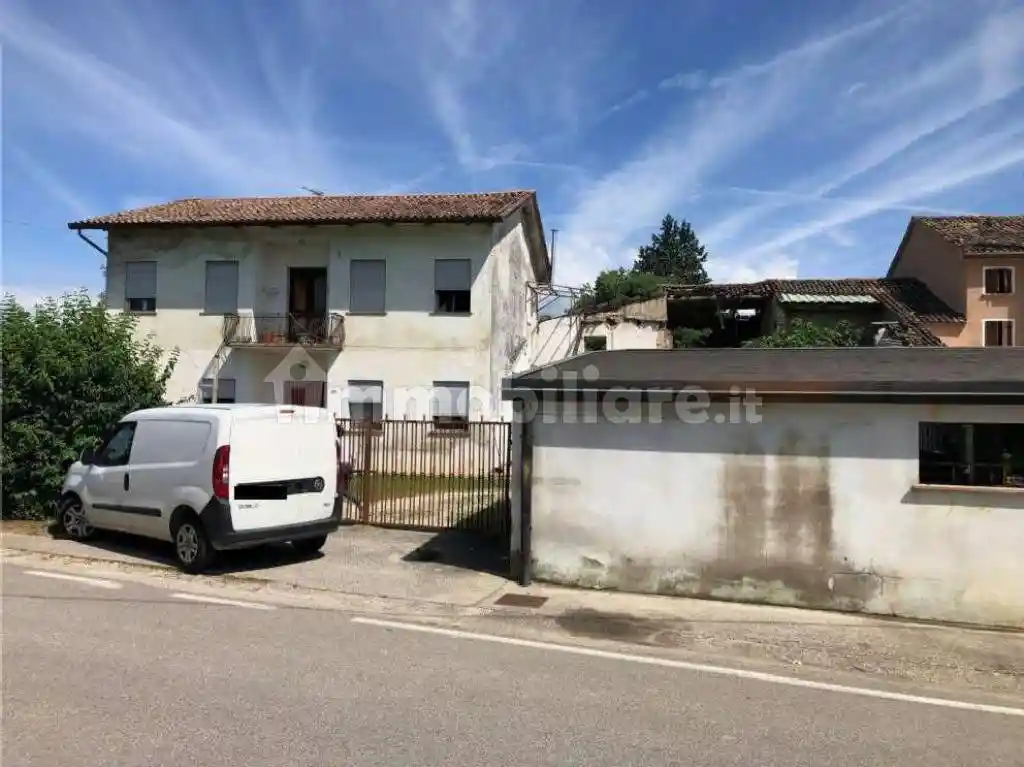 Appartamento all'asta via Cacciatora, 26 - 31037 Loria 26, Loria - foto 2