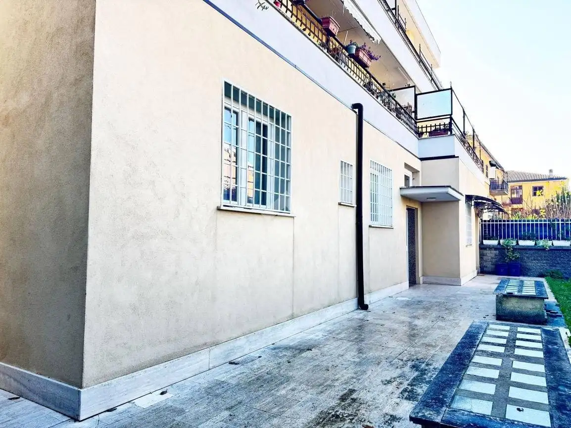 Bilocale via Carlo Alberto Dalla Chiesa 46, Centro, Anguillara Sabazia - foto 2