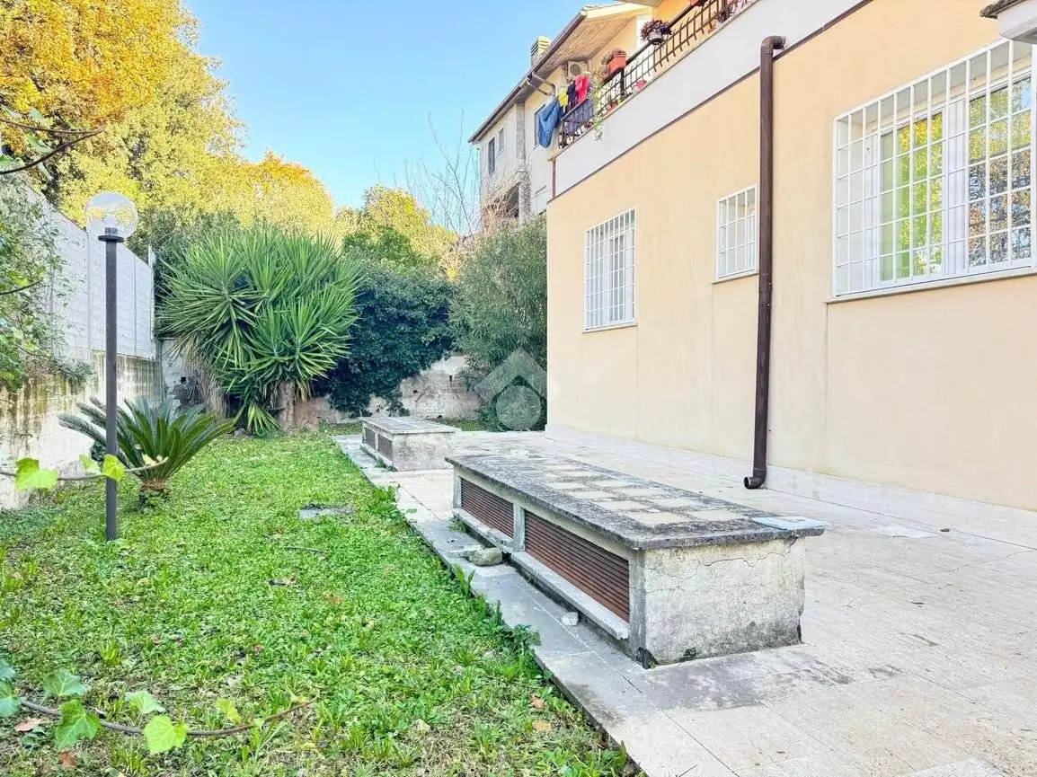 Bilocale via Carlo Alberto Dalla Chiesa 46, Centro, Anguillara Sabazia - foto 3