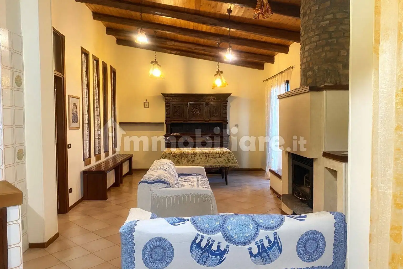 Villa in vendita a Montelupo Albese