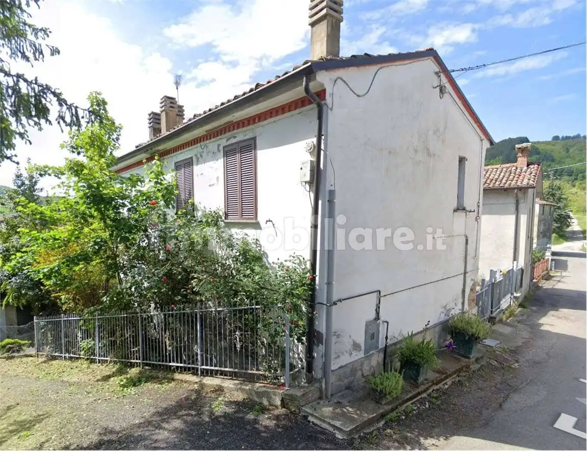 Villa in asta a Zavattarello