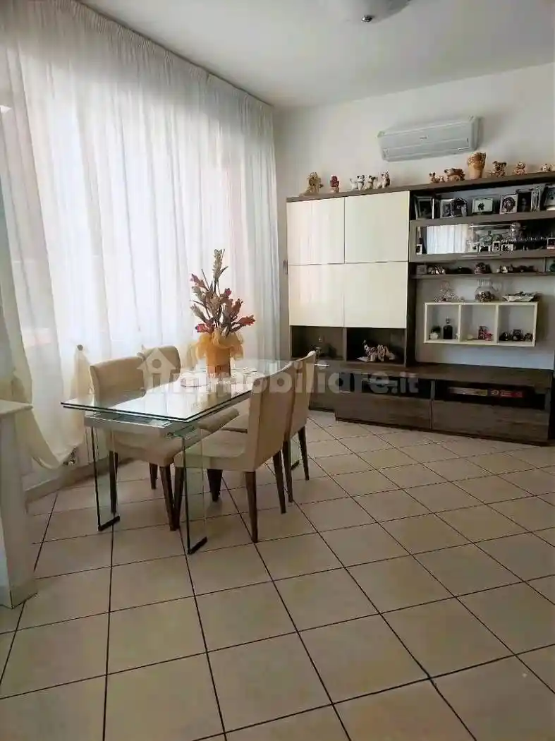 Quadrilocale ottimo stato, secondo piano, Migliarina, La Spezia - foto 2