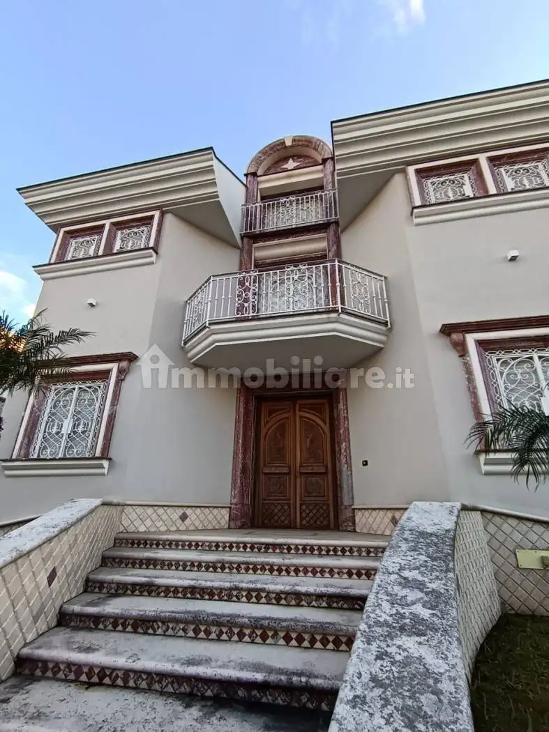 Villa in vendita a Frignano