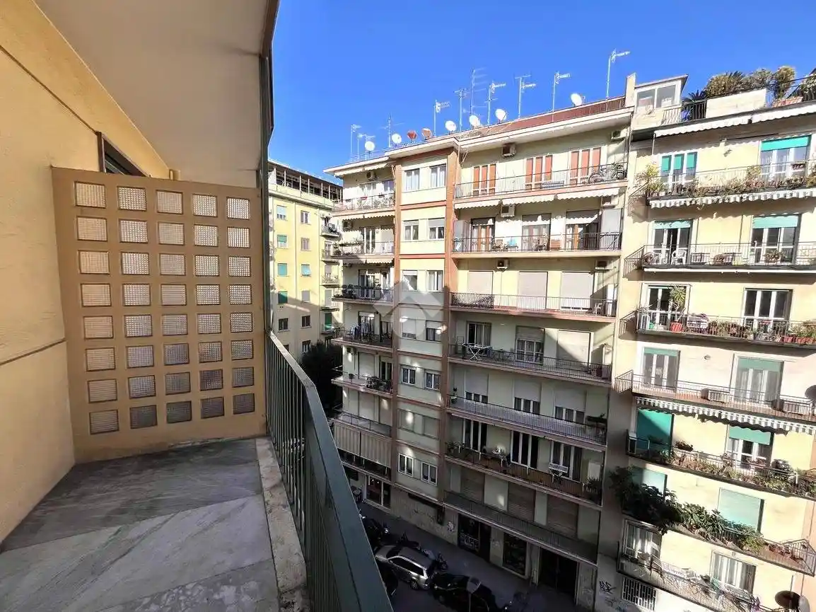 Quadrilocale via ottavio caiazzo, Arenella, Napoli - foto 2