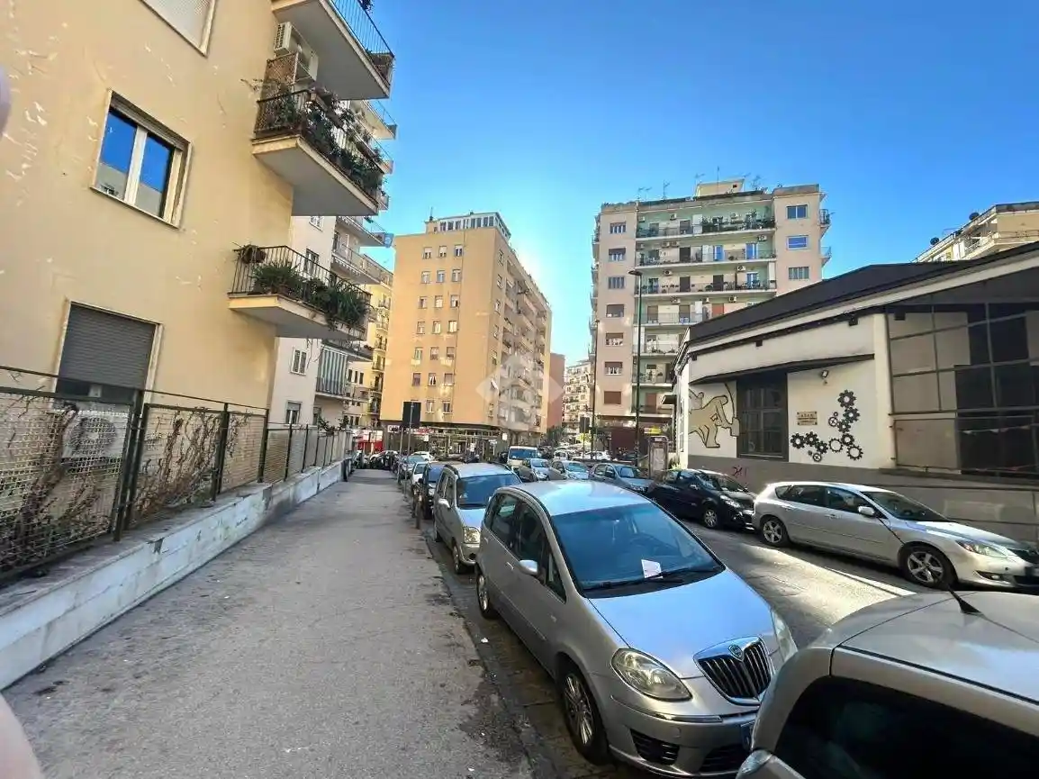 Quadrilocale via ottavio caiazzo, Arenella, Napoli - foto 4