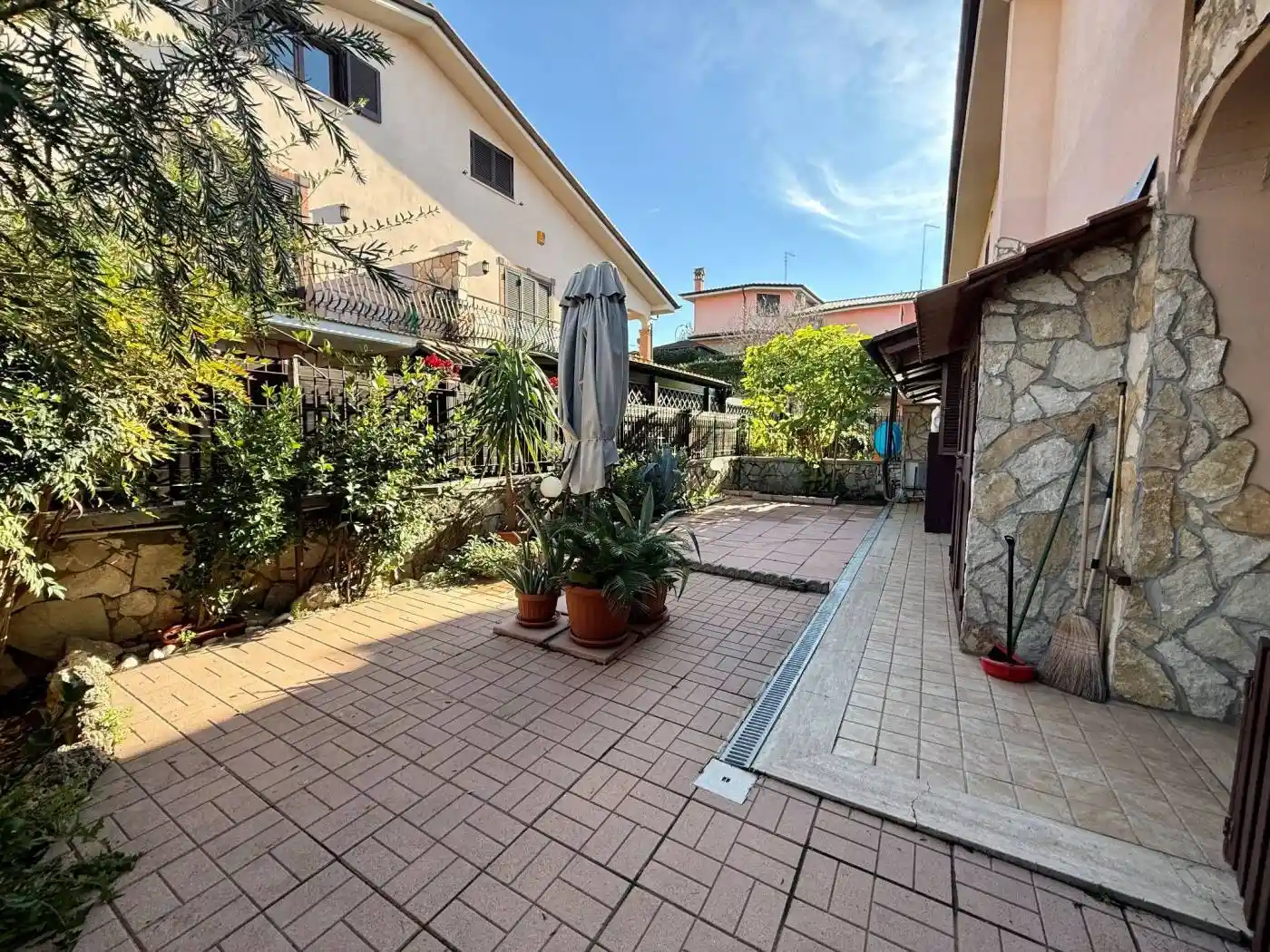 Villa bifamiliare via Pietro Vannucci 8/a, Pichini, Guidonia Montecelio - foto 2