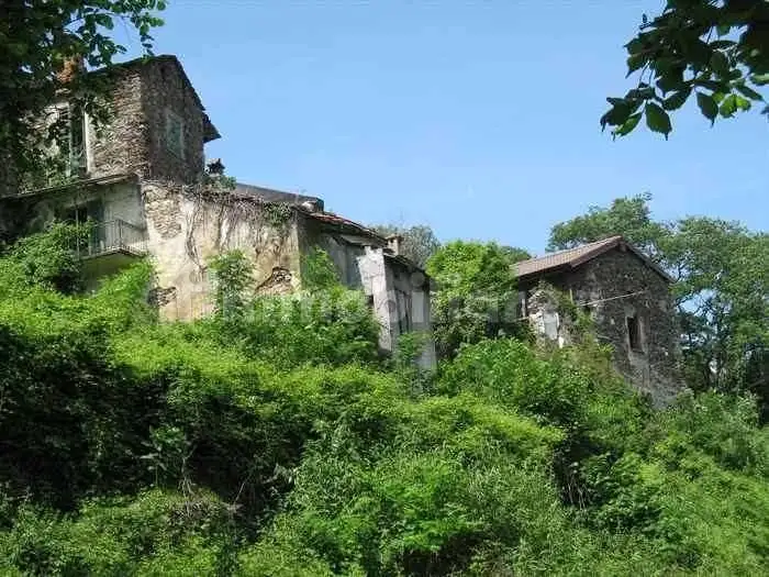 Rustico, da ristrutturare, 2100 m², Vignola, Cremia - foto 2