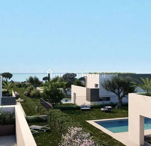Villa in vendita a Moniga del Garda