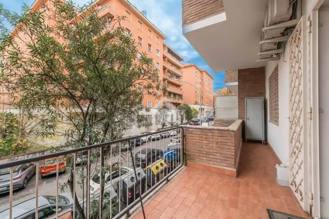 Quadrilocale via Campi Flegrei 23, Città Giardino, Roma - foto 2