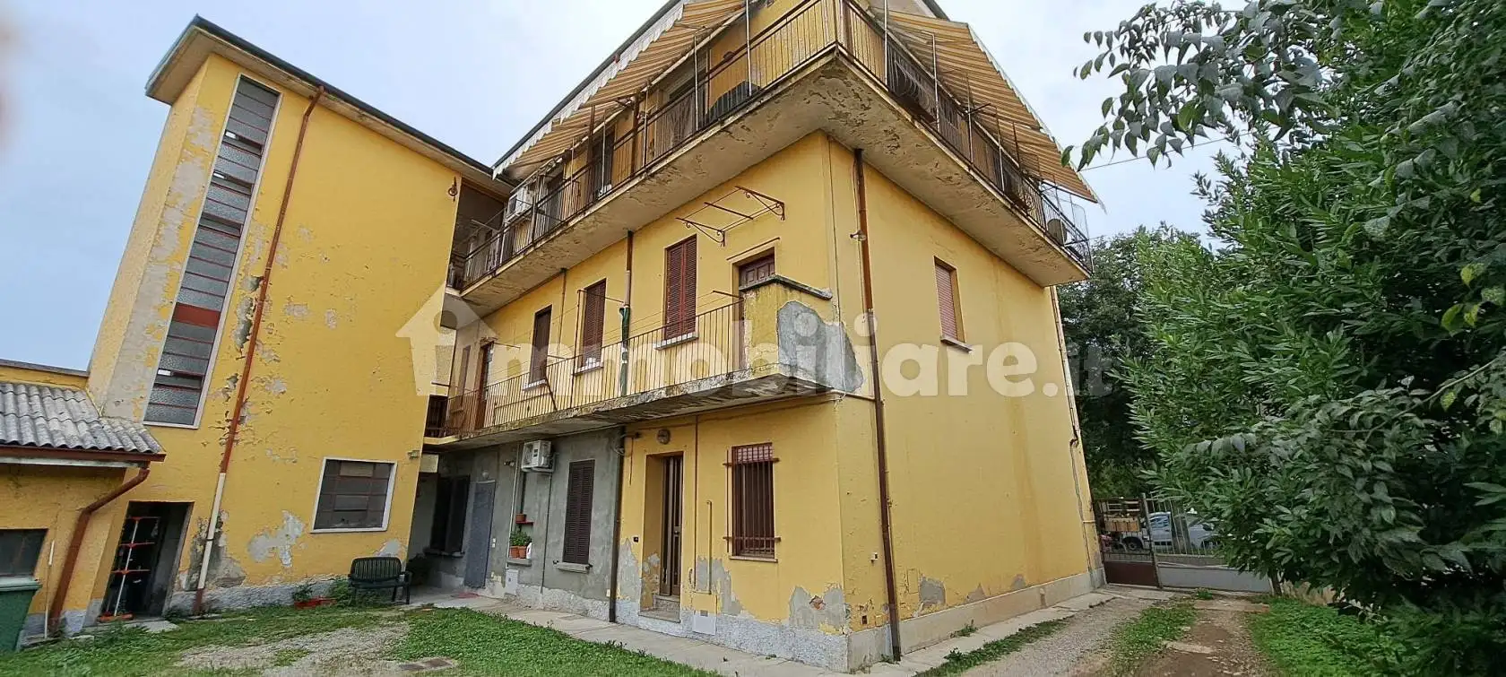 Trilocale via Camillo Benso di Cavour 98, Centro, Cislago - foto 2