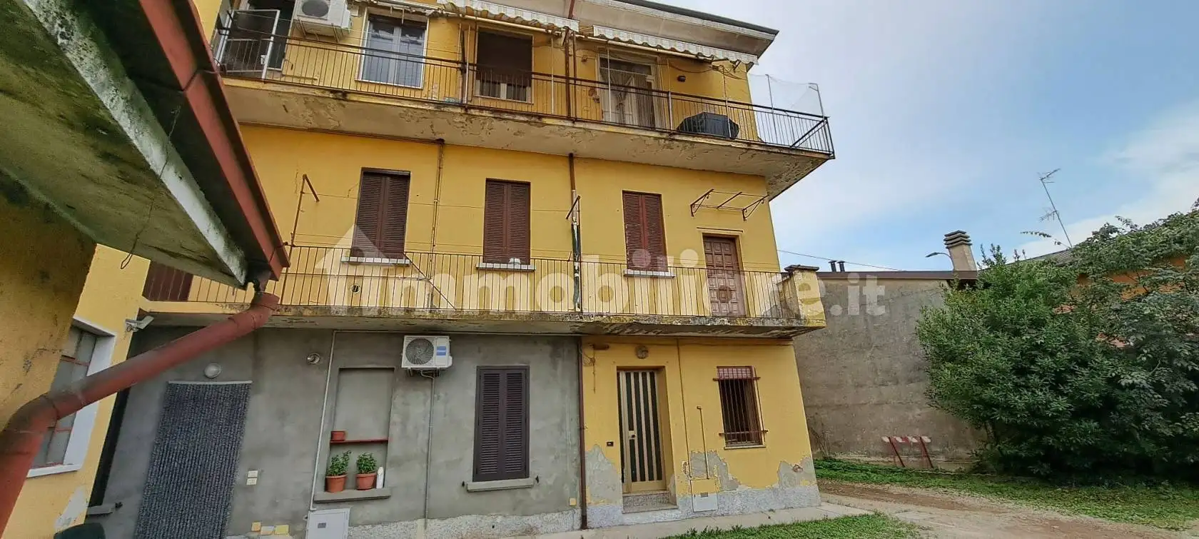 Trilocale via Camillo Benso di Cavour 98, Centro, Cislago - foto 3