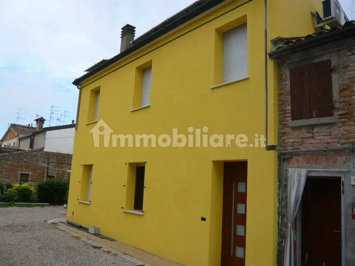 Casa indipendente in vendita a Ferrara