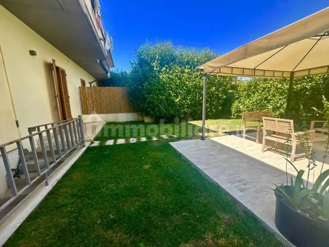 Appartamento in vendita a Massa