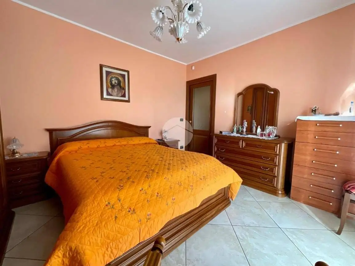 Trilocale via Vittime di Bologna 7, Centro, Leinì - foto 4