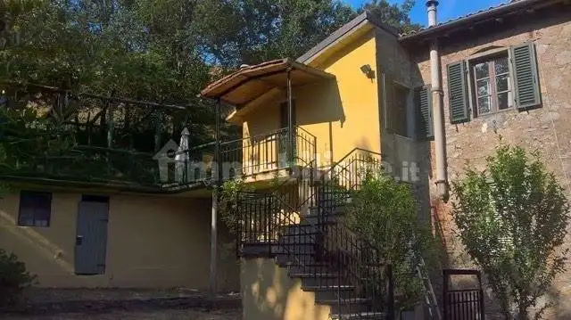 Appartamento in vendita a Molazzana