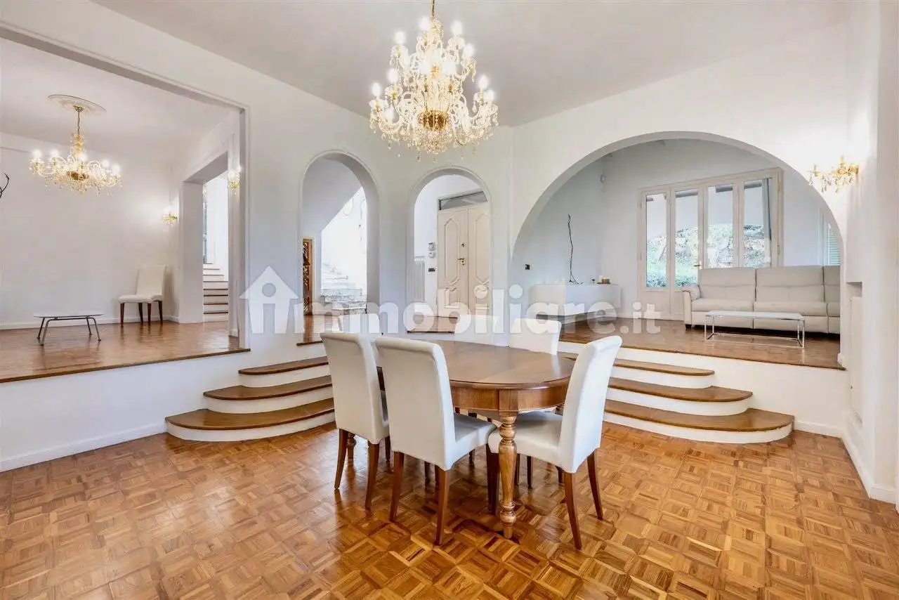 Villa in vendita a San Giuliano Terme