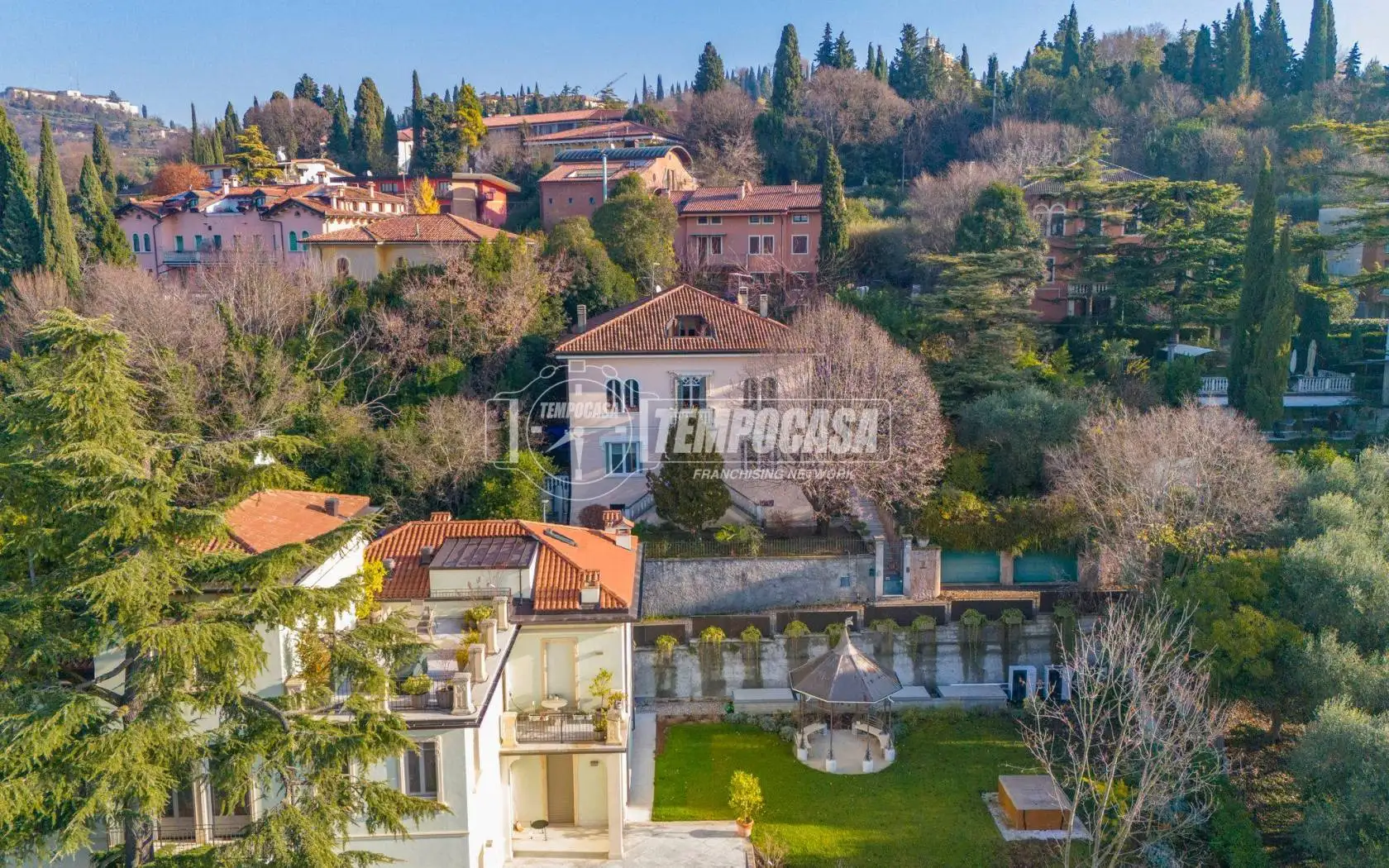 Villa in vendita a Verona