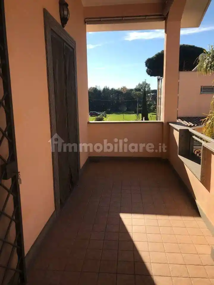 Trilocale via Marco Enrico Bossi 39, Infernetto, Roma - foto 4