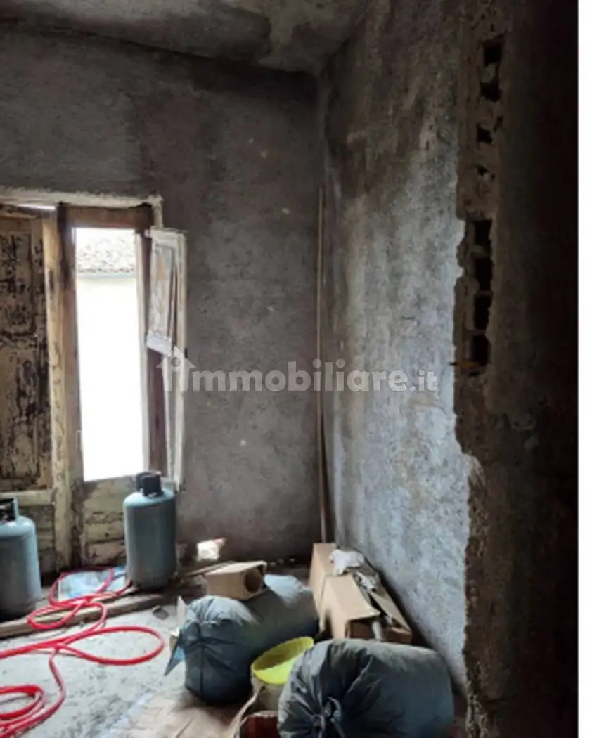 Appartamento in asta a Lungro