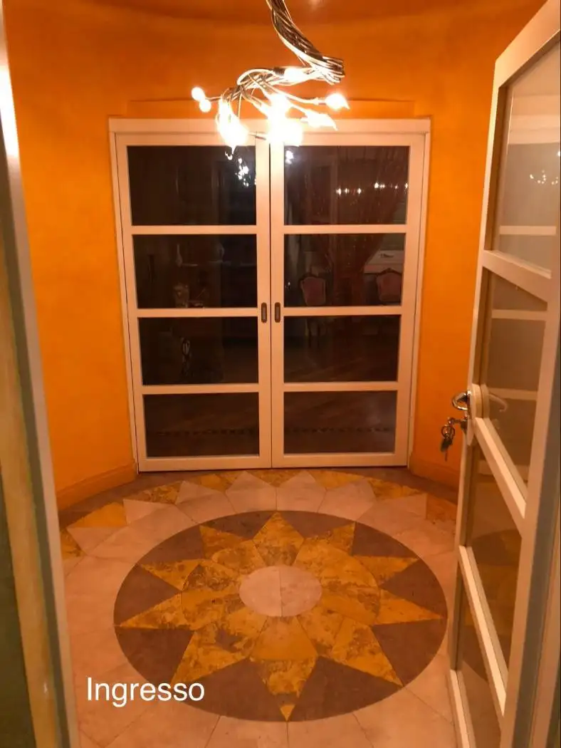 Villa in vendita a Rogno