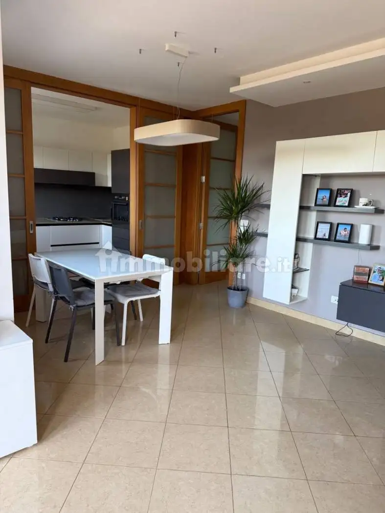 Trilocale via Augusto Baleani 28, Centro, Agugliano - foto 4