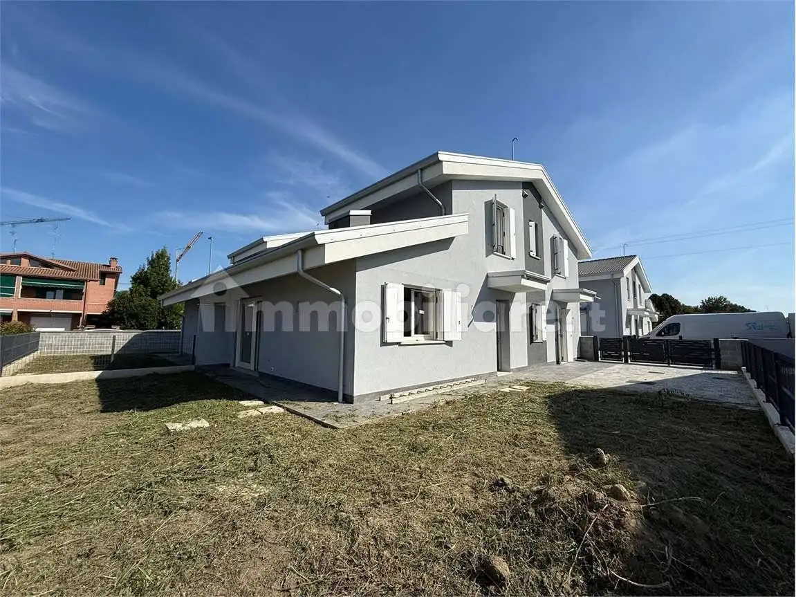 Casa indipendente in vendita a Ferrara