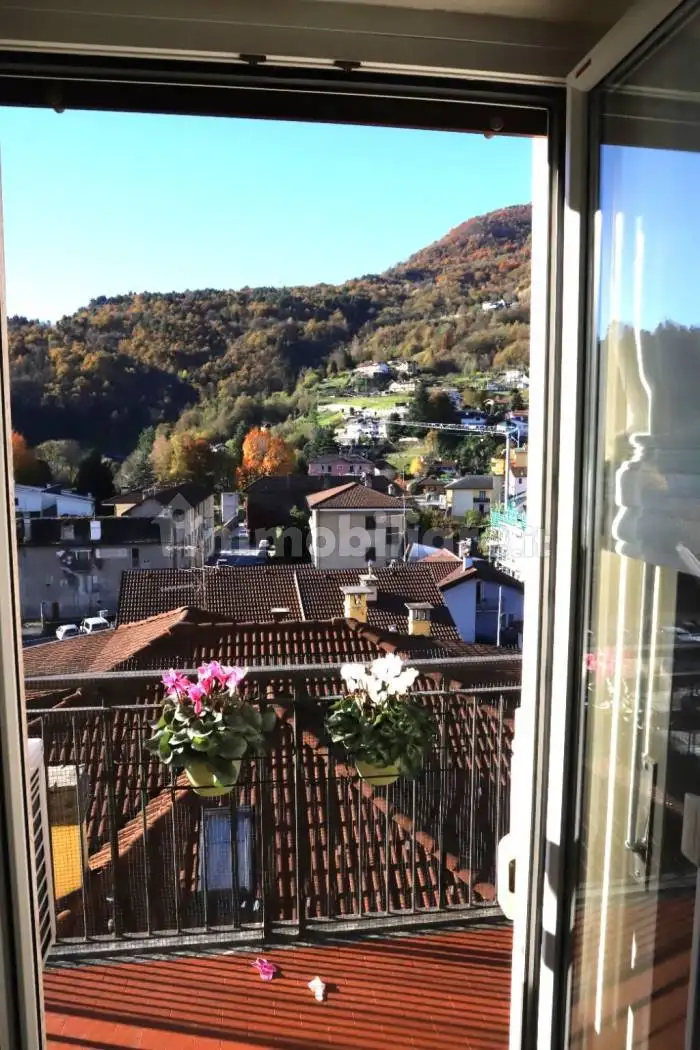 Appartamento via Città di Lima, Centro, Domodossola - foto 2